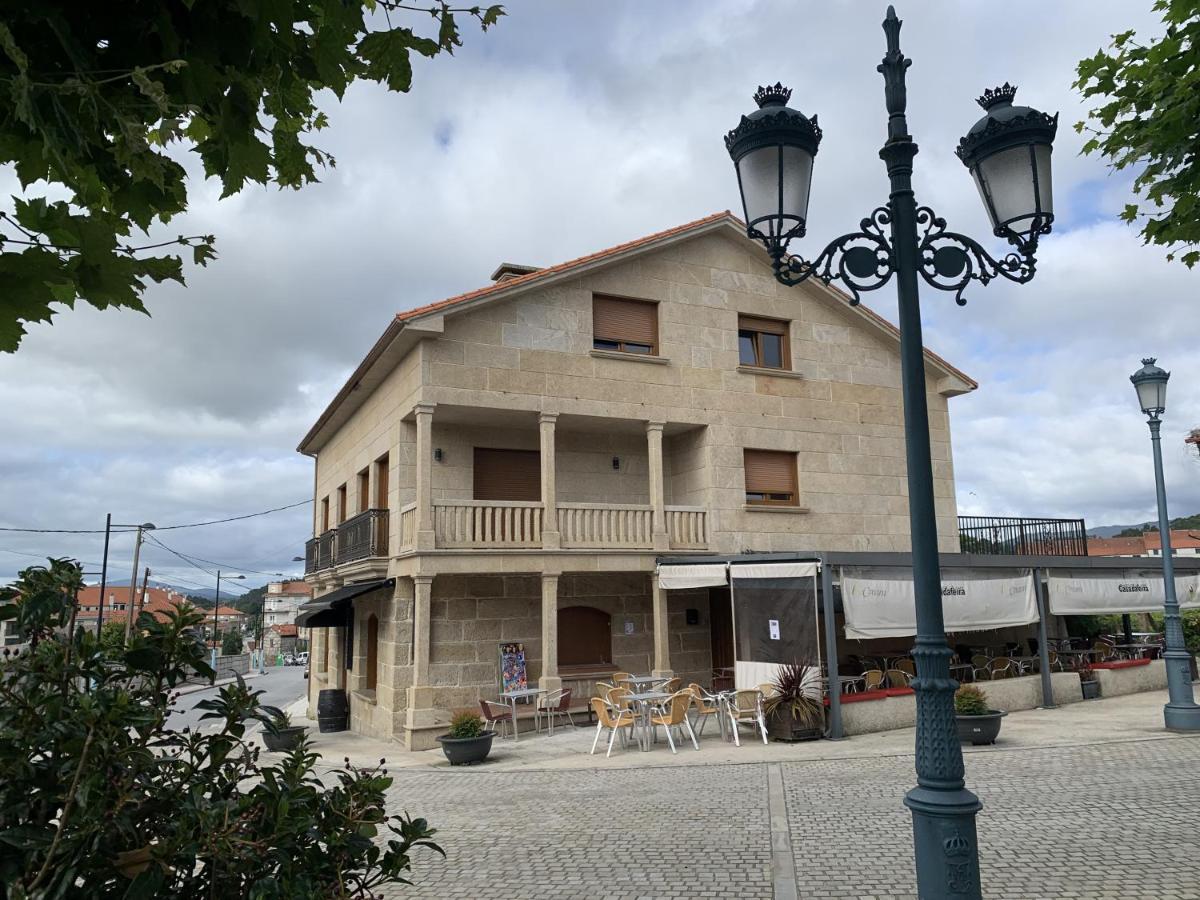 Apartamento A Casa Da Feira ポンテベドラ エクステリア 写真